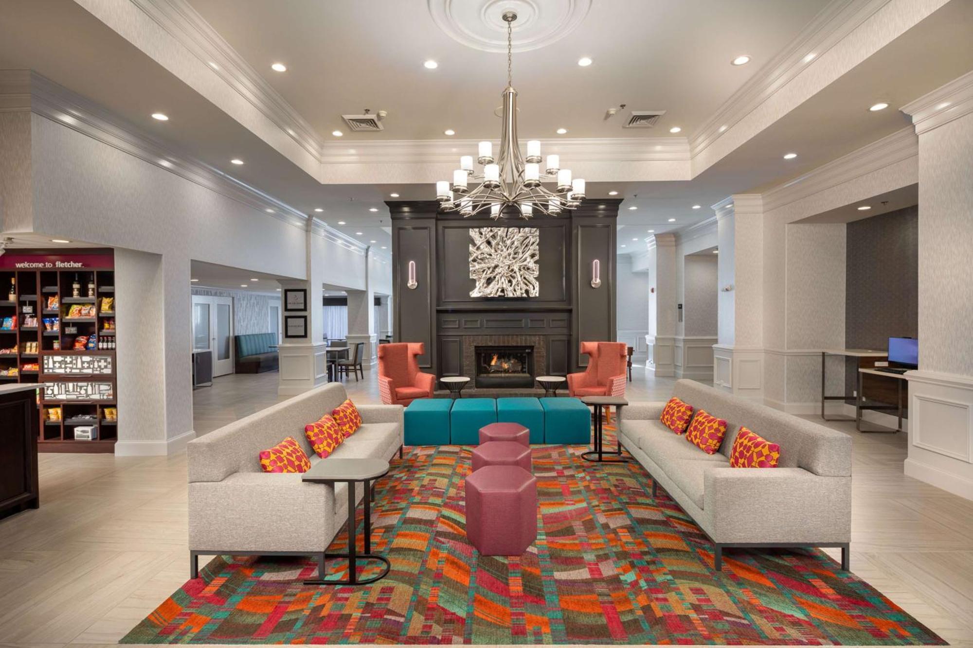 Hampton Inn And Suites Asheville Airport Флетчер Экстерьер фото