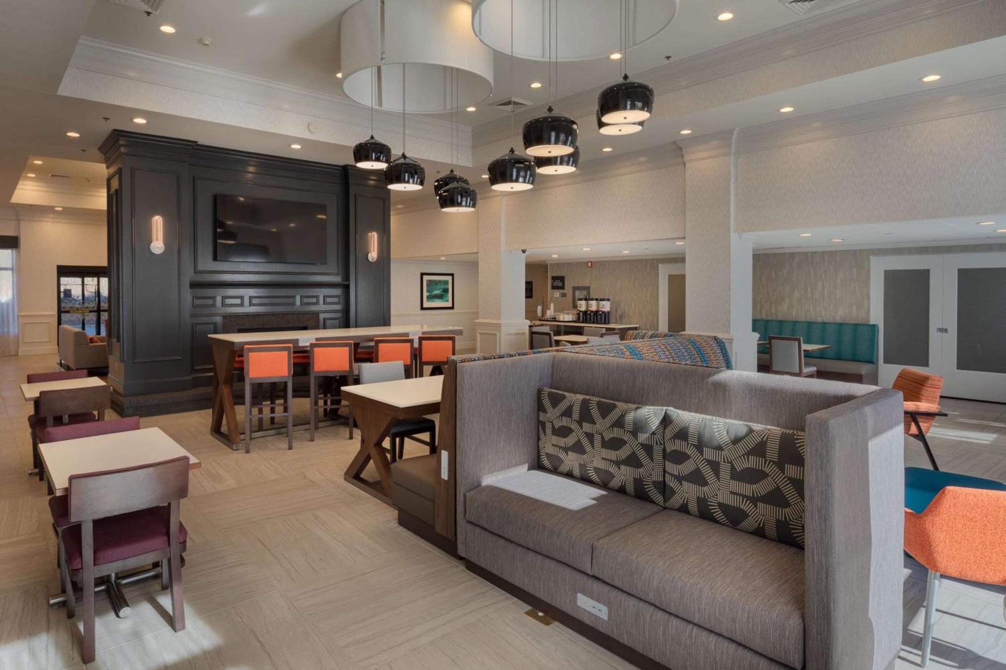 Hampton Inn And Suites Asheville Airport Флетчер Экстерьер фото
